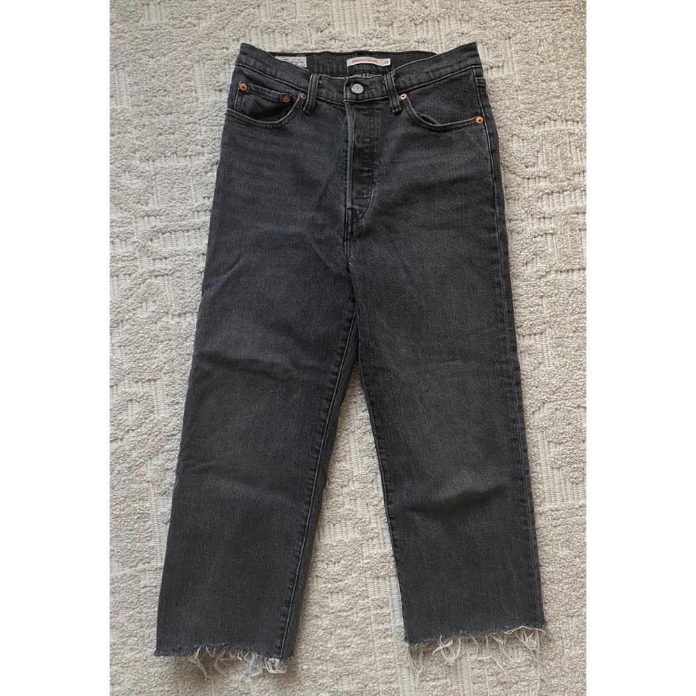 Levi’s Ribcage Straight - Size 28